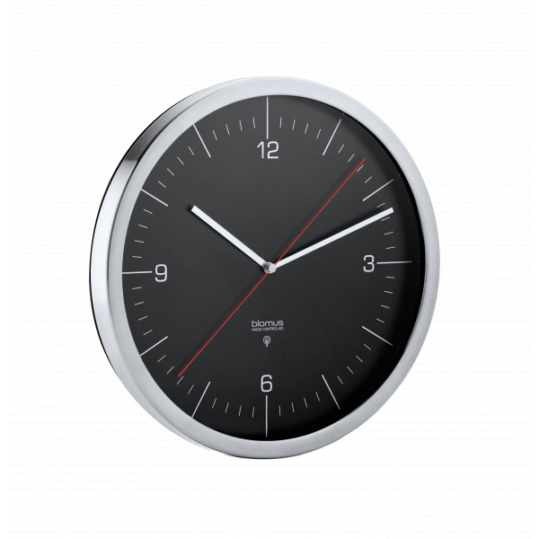 CRONO Radio-Controlled Clock Black L | blomus